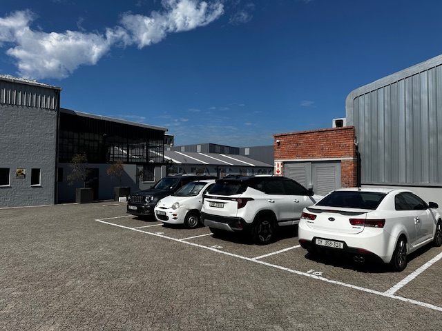 To Let Commercial Property for Rent in Maitland Western Cape